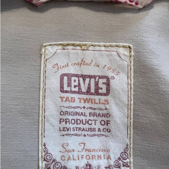 Levi's Khaki Short Jacket with Stud Details on Sleeve Cuffs Size Medium - Picture 5 of 7